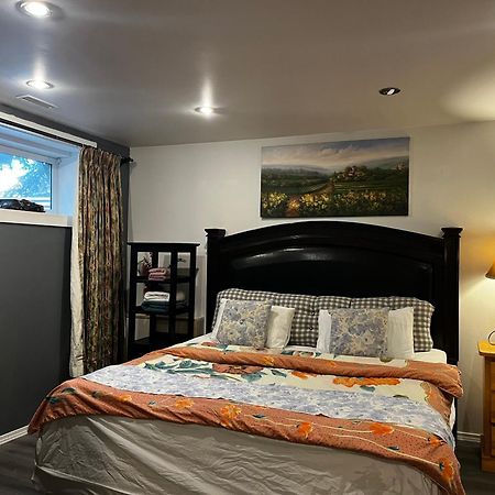 Hidden Valley New Basement Suite With Private Bathroom! YYC Exterior foto